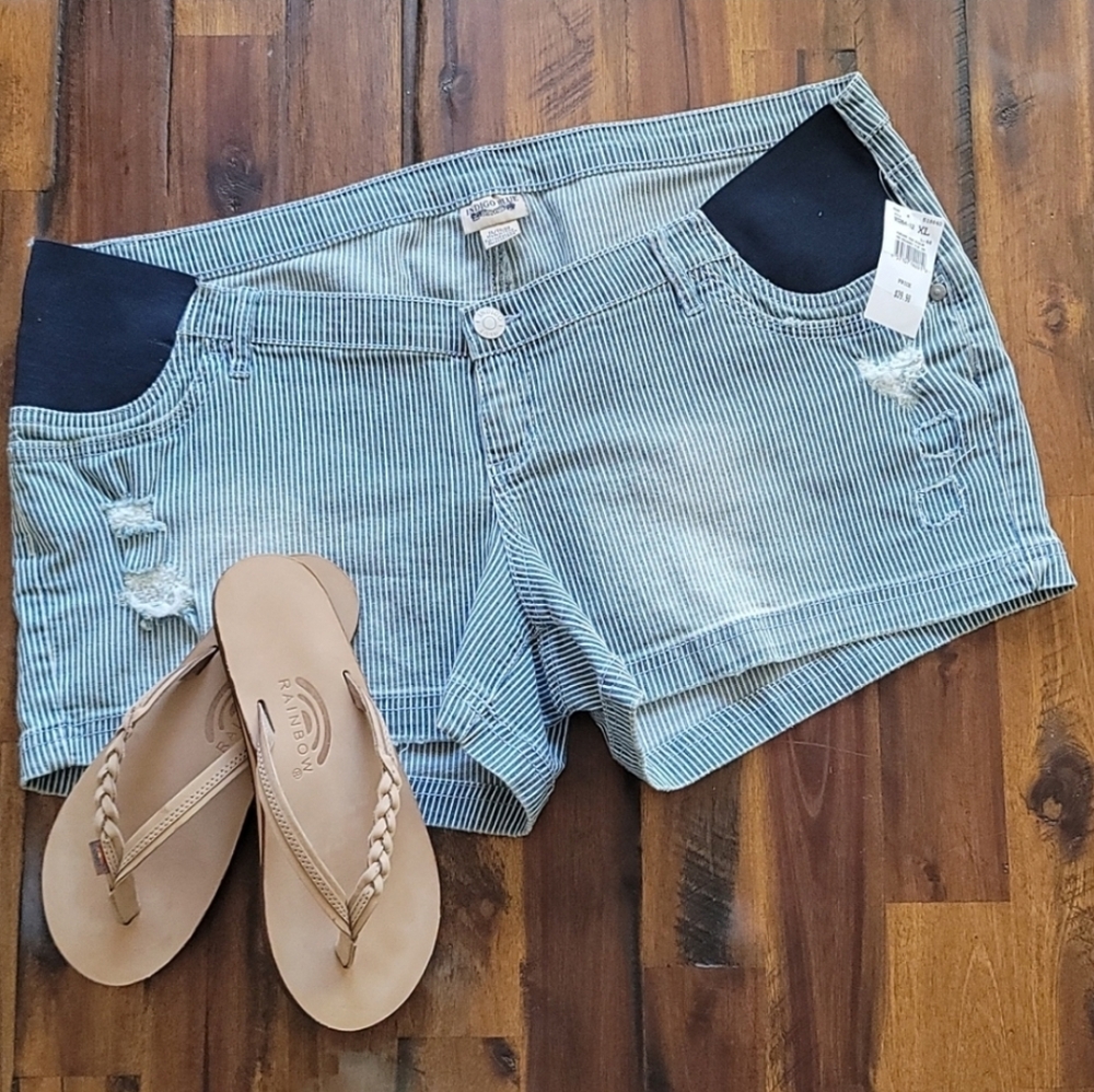 NWT | Indigo Blue Maternity Shorts - XL